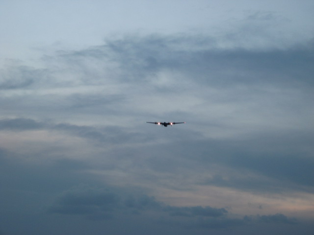 617x456 pixels (43K)